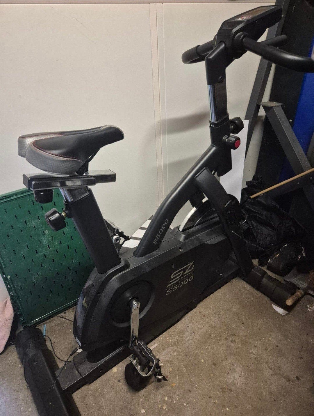 Senz Sports S5000 Spinningfiets - Zo goed als nieuw, Sport en Fitness, Ophalen, Spinningfiets, Zo goed als nieuw, Metaal