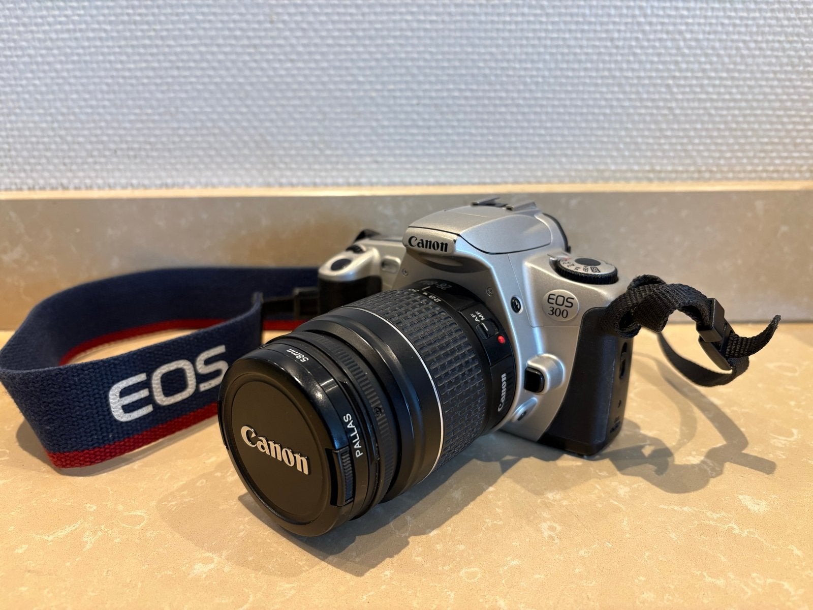 Canon EOS 300 Spiegelreflexcamera, Canon EF 28-80mm Zoomlens, Ophalen of Verzenden, Gebruikt, Spiegelreflex, Canon