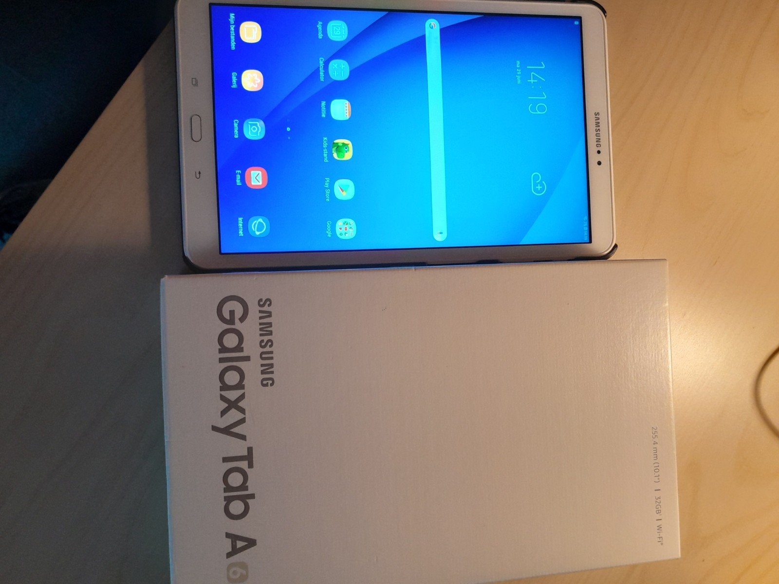 Samsung Galaxy Tab A8 SM-T580 met beschermhoes, Zwart, 32 GB, Ophalen of Verzenden, Zo goed als nieuw