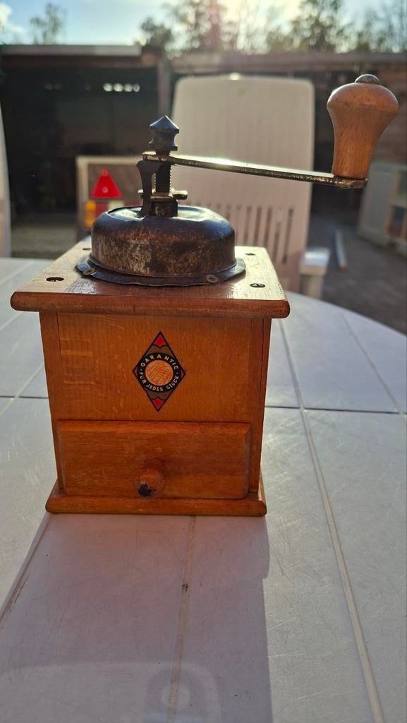 Garantied forged grinder koffiemolen, Antiek en Kunst, Ophalen of Verzenden