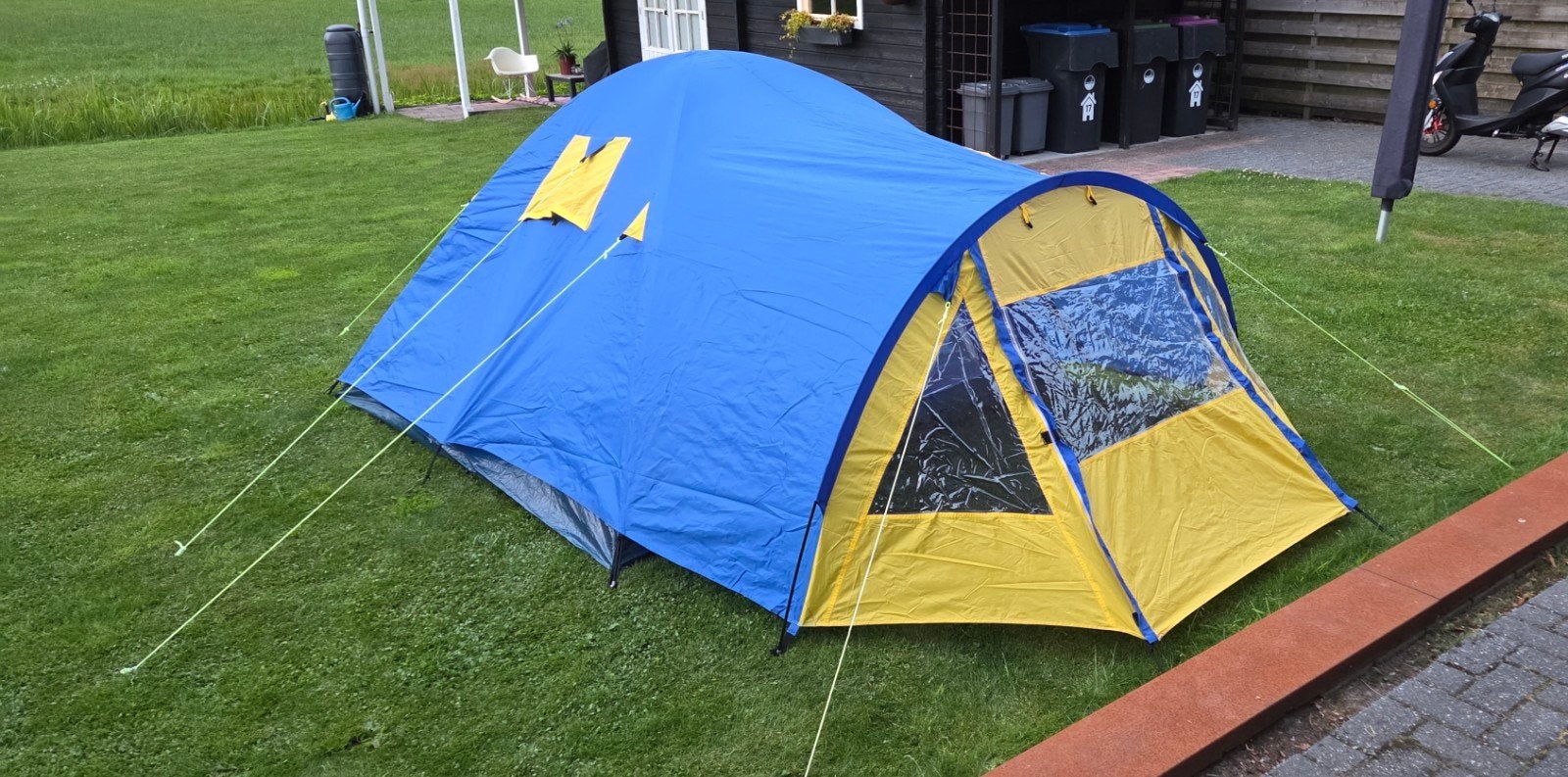 Aangeboden 3 pers Tent, Ophalen of Verzenden, Zo goed als nieuw, Tot en met 3