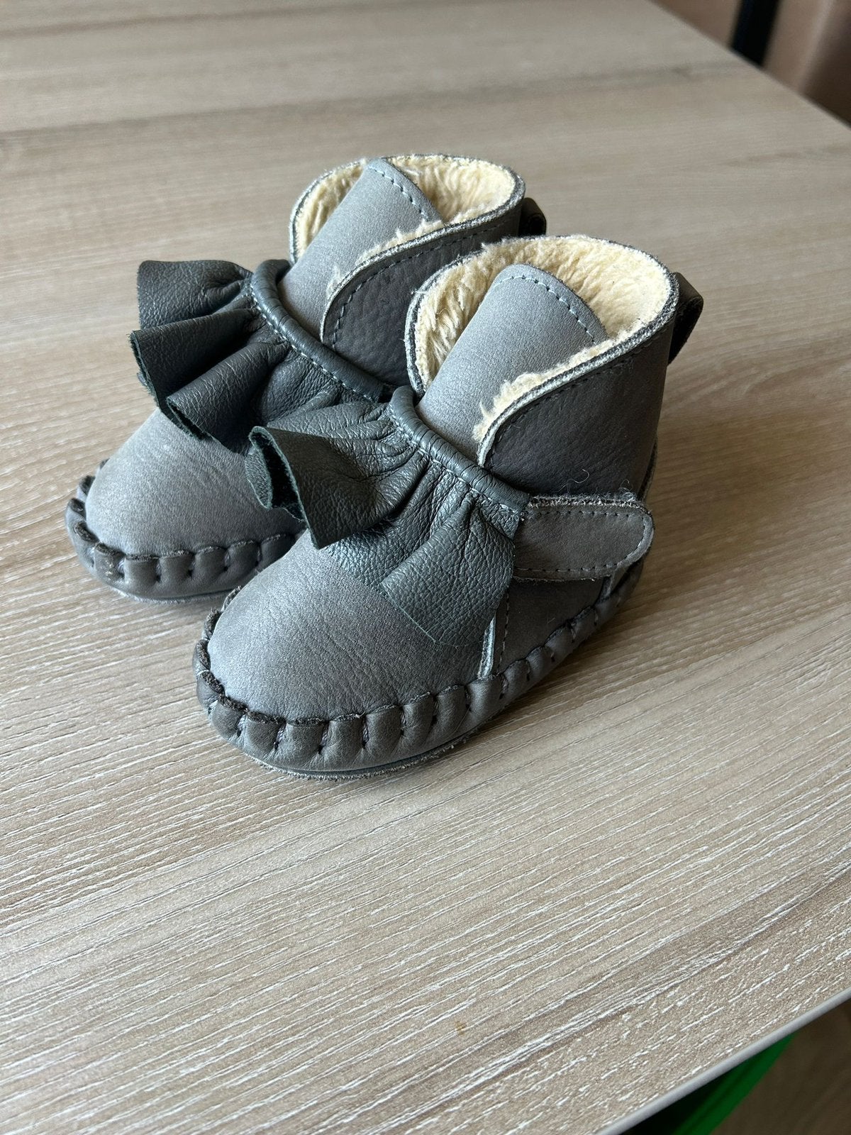 Donsje schoentjes mt9-12 mnd grijs leer zgan, Kinderen en Baby's, Ophalen of Verzenden, Zo goed als nieuw, Meisje, Schoentjes