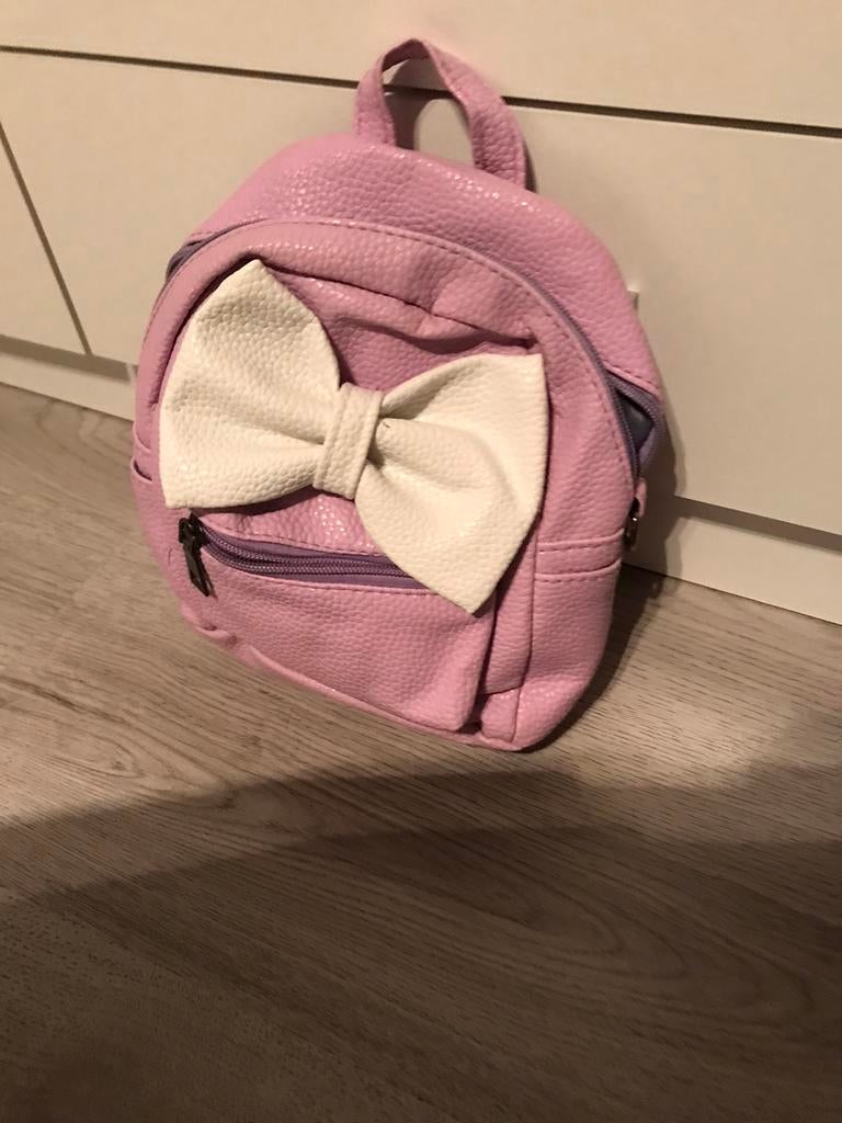 Paars rugzakje met witte strik, Ophalen of Verzenden, Gebruikt, Overige merken, 30 tot 45 cm