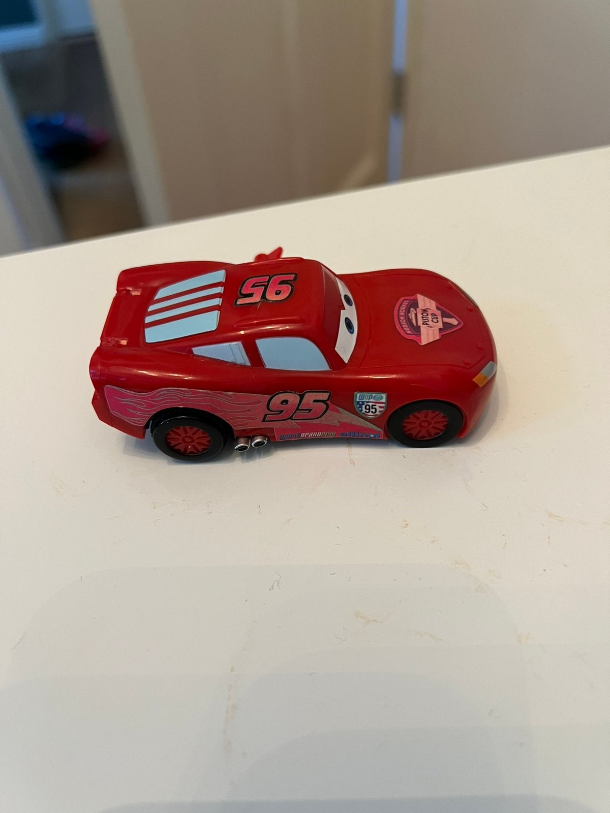 Disney Cars opwindbaar Autootje - Bliksem McQueen, Verzamelen, Ophalen of Verzenden, Overige figuren, Gebruikt, Overige typen