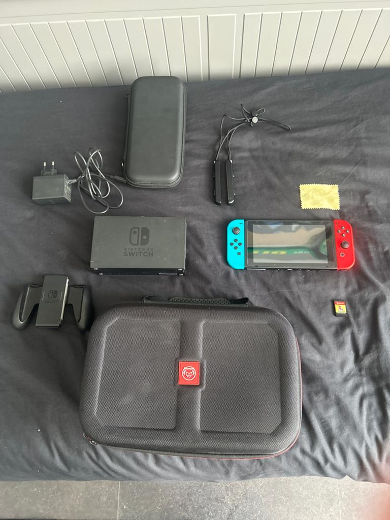 Nintendo Switch met accessoires en game, Ophalen, Zo goed als nieuw