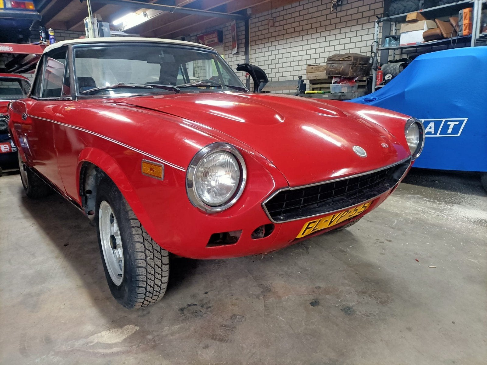 Fiat 124 spider bouwjaar 1981, foto 6