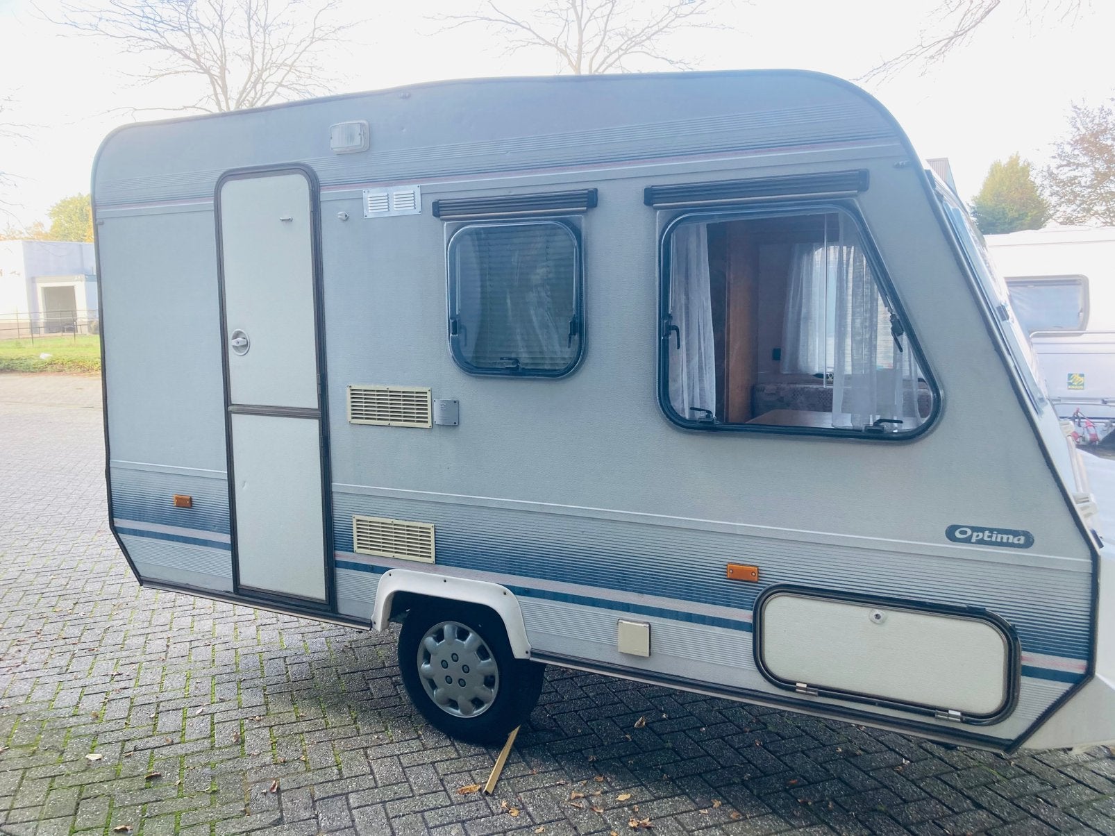 Lichtgewicht adria, wordt geleverd , nieuwe beurt, voortent, Caravans en Kamperen, InfoAdriaslovenia.com, Adria.slovenia, Adria