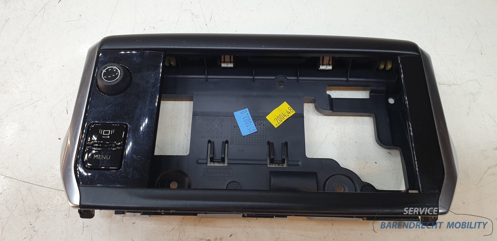 Display navigatie behuizing Peugeot 208 9672846077 frame ori, Taurusavenue 1
2132 LS  Hoofddorp, NL, Gebruikt, Contact.group@renault.com