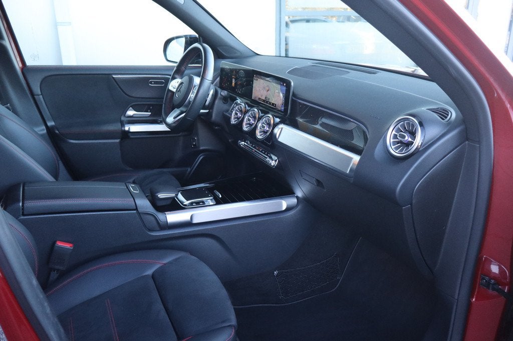 Mercedes-Benz GLB 200 Business Solution AMG - NL- Auto! Stoe, Auto's, Mercedes-Benz, 4 cilinders, Origineel Nederlands, Bedrijf
