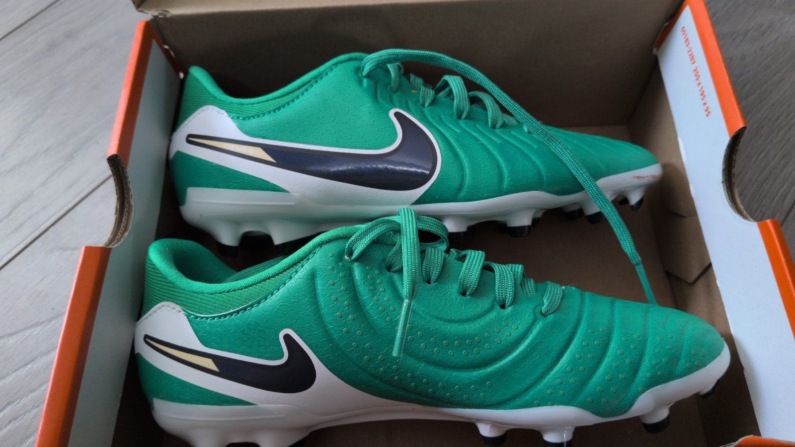 Nike Tiempo Legend 10 Voetbalschoenen (FG), Sport en Fitness, Voetbal, Ophalen of Verzenden, Nieuw, Schoenen