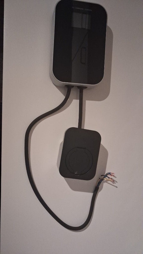 Besen laadpaal  max 11 kW  met  app Functie, Auto diversen, Ophalen, Zo goed als nieuw, Laadpaal