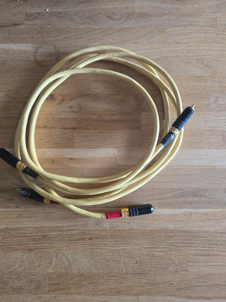 Van den hul d102 mk2, Audio, Tv en Foto, Audiokabels en Televisiekabels, Ophalen of Verzenden, Zo goed als nieuw, Minder dan 2 meter