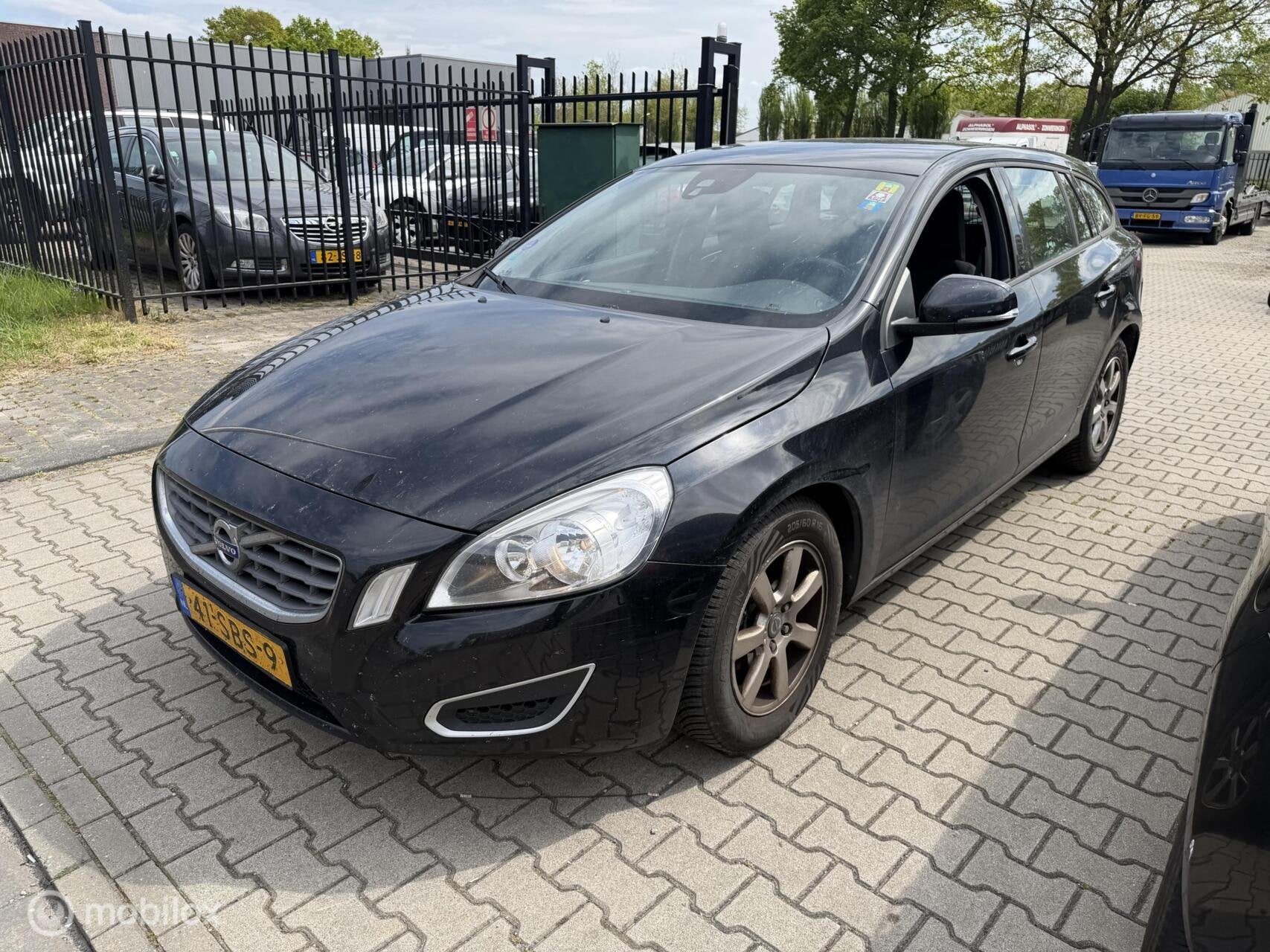 Volvo V60 1.6 T3 Summum, Auto's, Volvo, Voorwielaandrijving, 15 km/l, Gebruikt, 4 cilinders