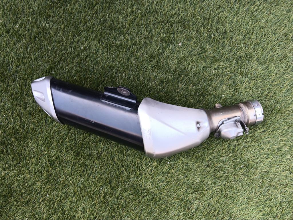 Yamaha fz1 uitlaatdemper - Gebruikt, Motoren, Ophalen of Verzenden, Gebruikt