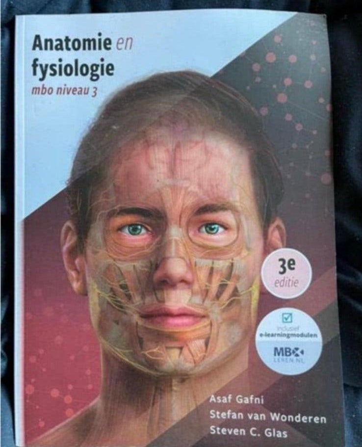 Schoolboeken  zorg helpende verpleegkundige verzorgende IG, Ophalen of Verzenden, Zo goed als nieuw