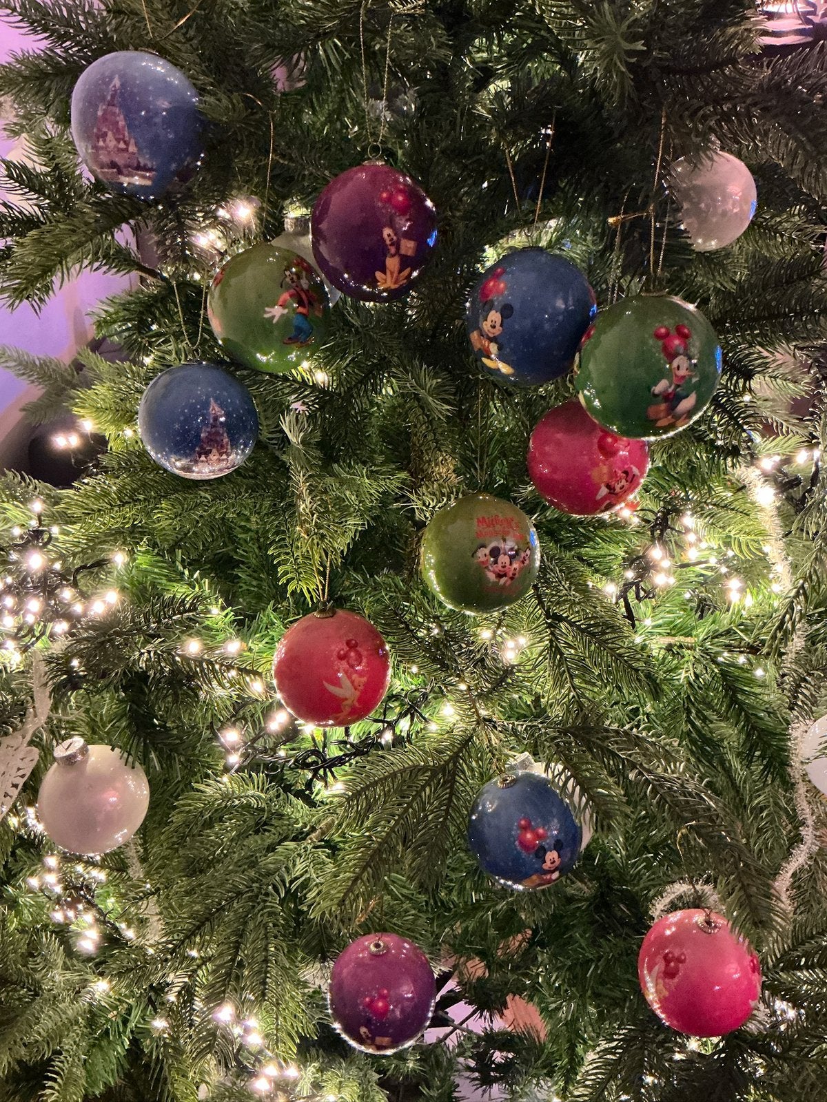 20 Disney kerstballen – Mickey, Minnie, Pluto, Donald Duck, Diversen, Ophalen of Verzenden, Zo goed als nieuw