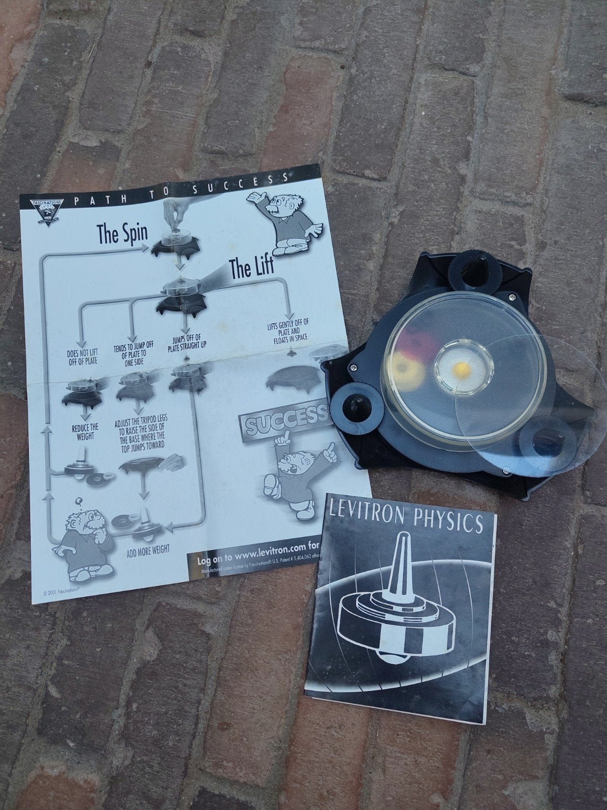 Levitron Omega: Zwevende Anti-Zwaartekracht Tol, Ophalen of Verzenden, Zo goed als nieuw, Elektronica