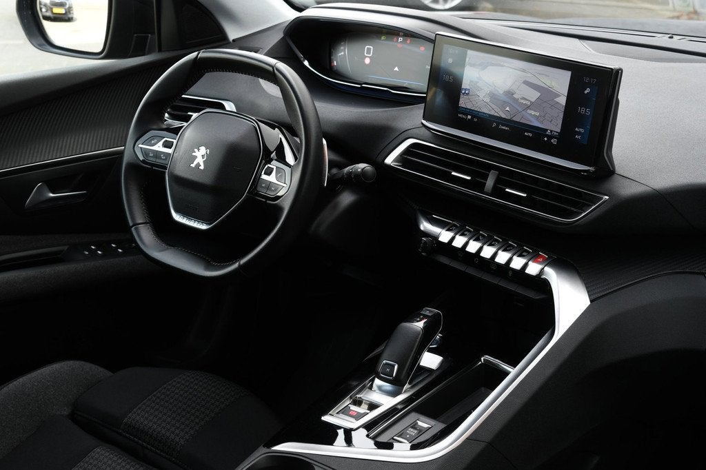 Peugeot 5008 1.2 PureTech 7P Active 360 Camera|BOMVOL, Gebruikt, 1199 cc, 7 stoelen, Zwart
