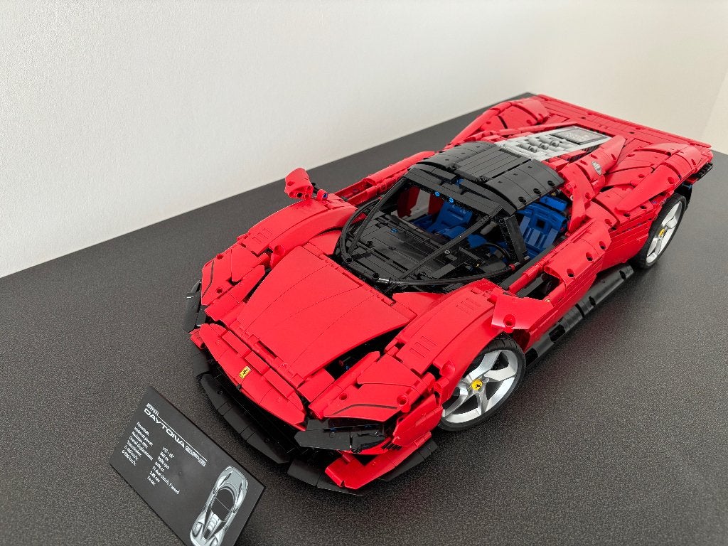 LEGO Technic Ferrari Daytona SP3 42143 – compleet + doos, Ophalen of Verzenden, Zo goed als nieuw, Complete set, Lego