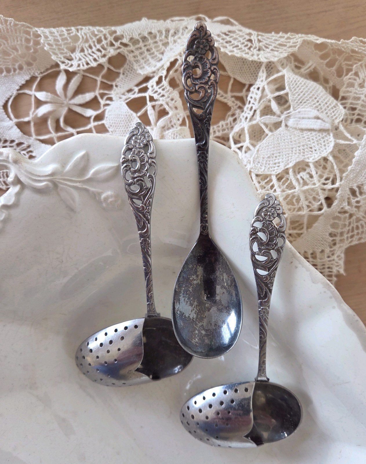 brocante Sola thee eitjes en suikerlepel, Ophalen of Verzenden