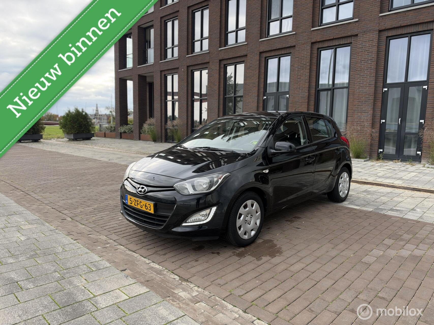 Hyundai i20 1.2i i-Catcher km166.734 Nap 5Deurs BJ2012, Euro 5, Gebruikt, 31 €/maand, 4 cilinders