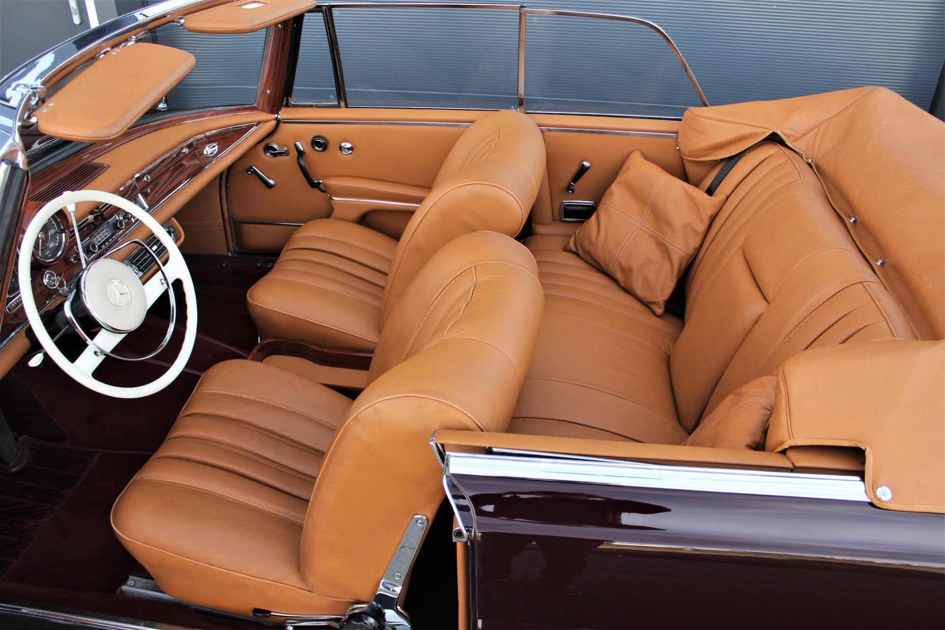 Mercedes-Benz S-Klasse 220 SE W111 Cabriolet (bj 1966), foto 7