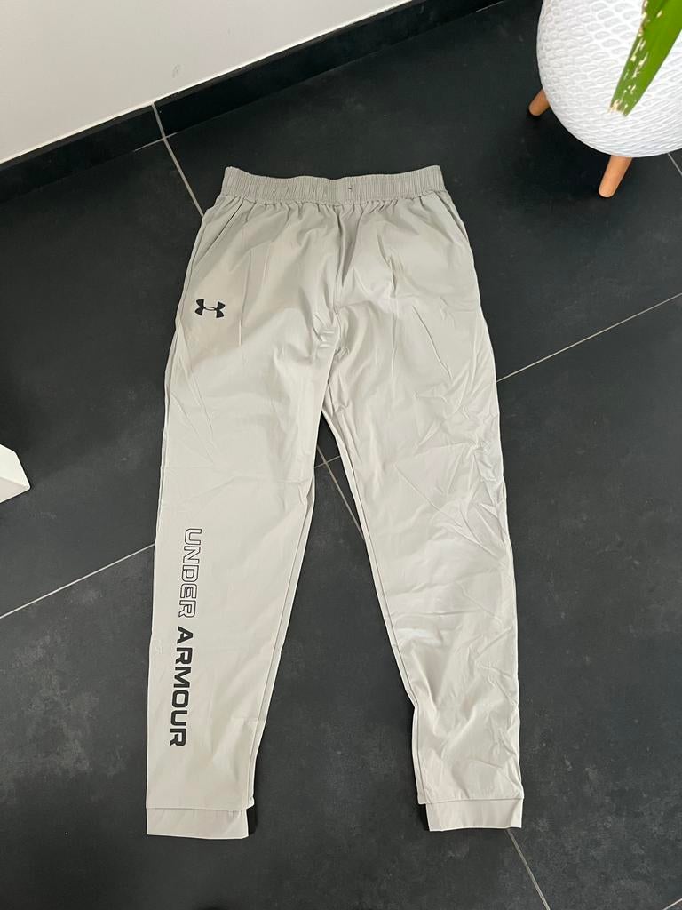Under Armour sport broek  – verschillende kleuren, Maat 38/40 (M), Beige, Overige typen, Ophalen of Verzenden