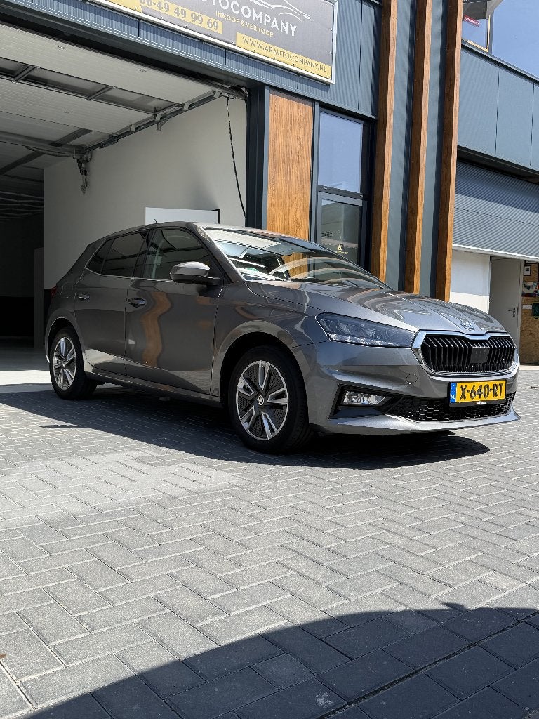 Skoda Fabia 1.0 TSI 110pk Dsg-7 2022 Grijs, Stof, 49 €/maand, Bedrijf, 19 km/l