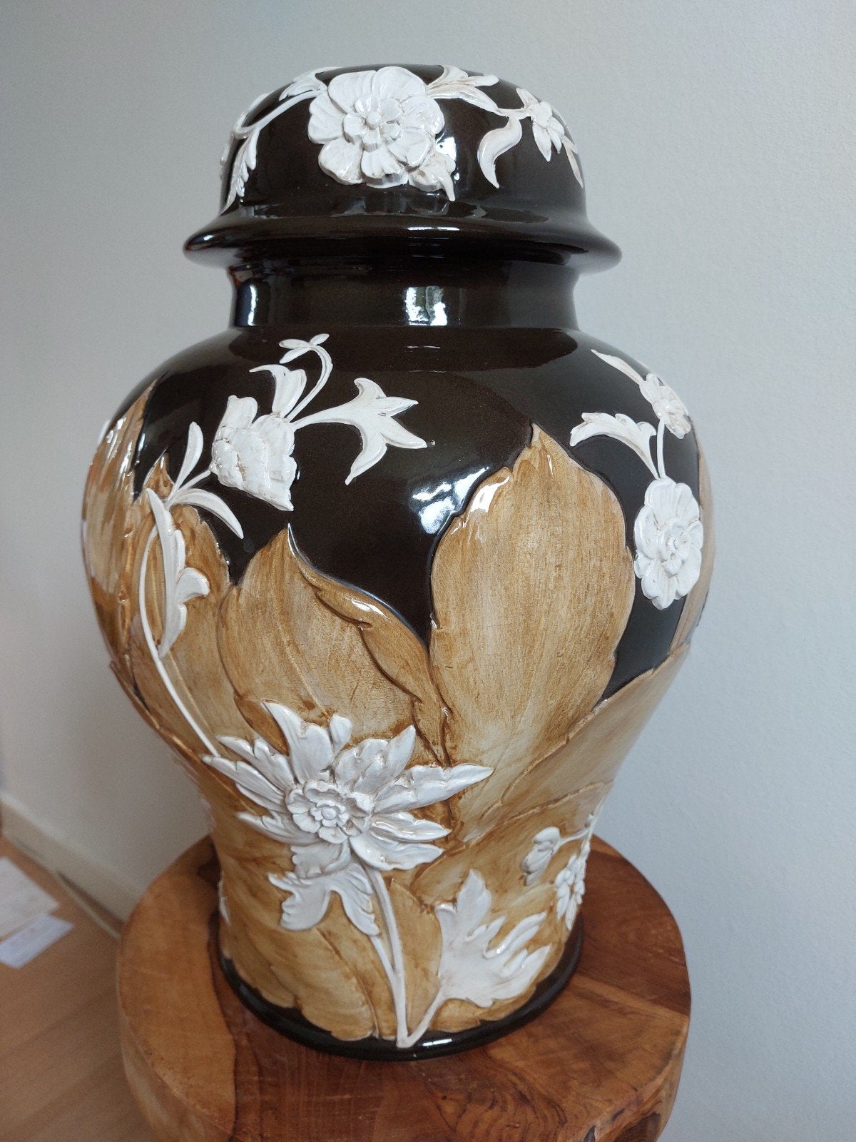 Grote oude schemerlamp vaasvorm met reliëf, Ophalen, Schemerlamp