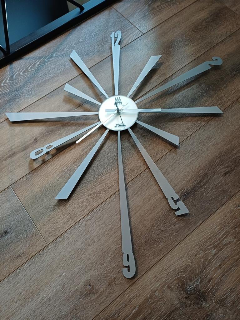 Moderne wandklok van Art e Mestieri, Ophalen of Verzenden, Zo goed als nieuw, Wandklok