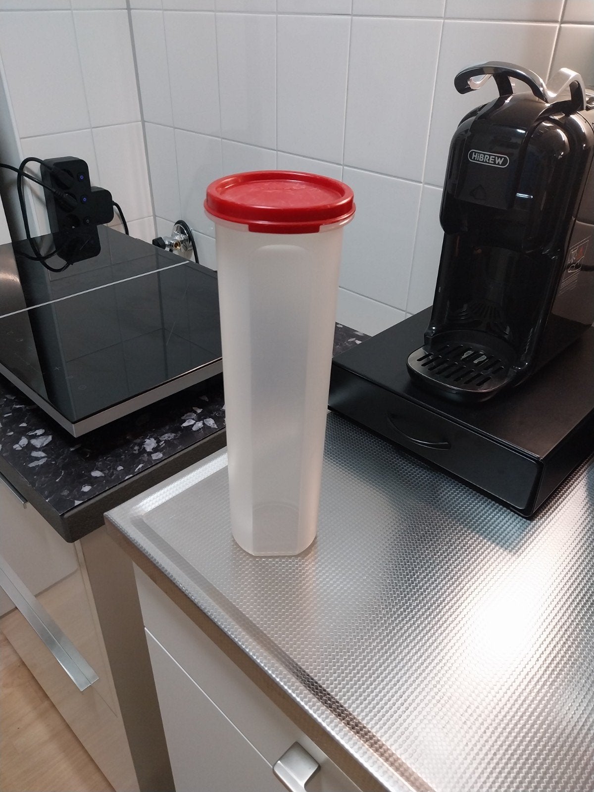 Tupperware spaghetti bus met rood deksel - 1607-30, Gebruikt, Ophalen of Verzenden, Bus of Trommel, Rood