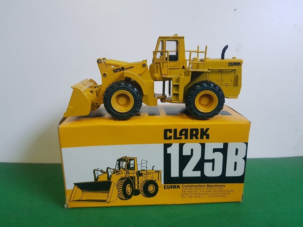 Clark-Michigan 125B shovel Conrad 1/50 MIB, Ophalen of Verzenden, Zo goed als nieuw, Overige typen, Conrad