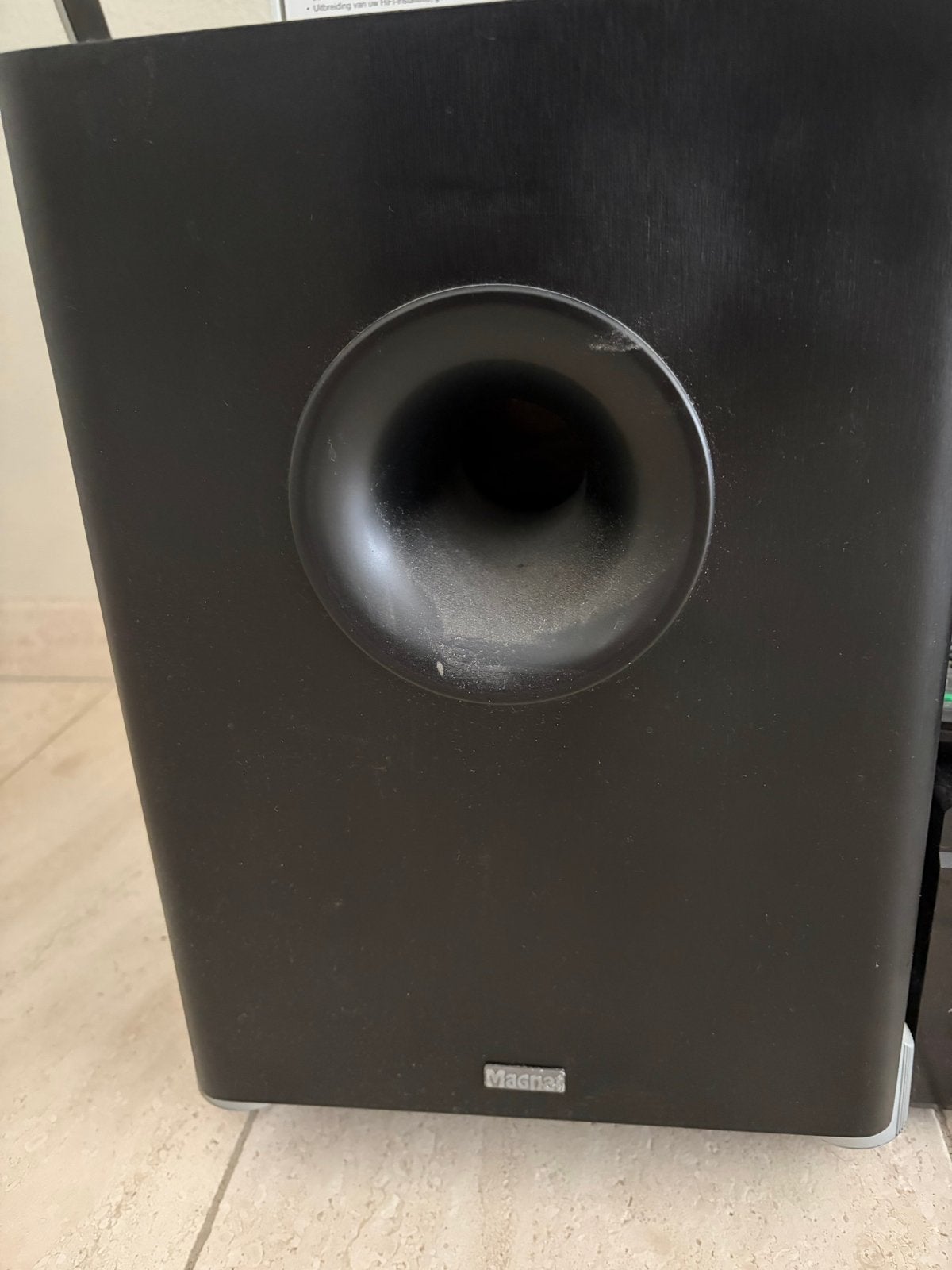 Magnat Subwoofer - Krachtige bas voor uw home cinema, Ophalen, Gebruikt, Subwoofer, Magnat