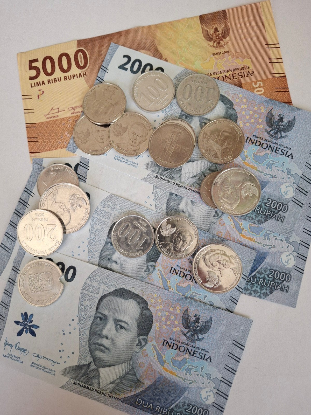 Indonesische bankbiljetten en munten - Diverse waarden, Ophalen of Verzenden, Zuidoost-Azië, Setje