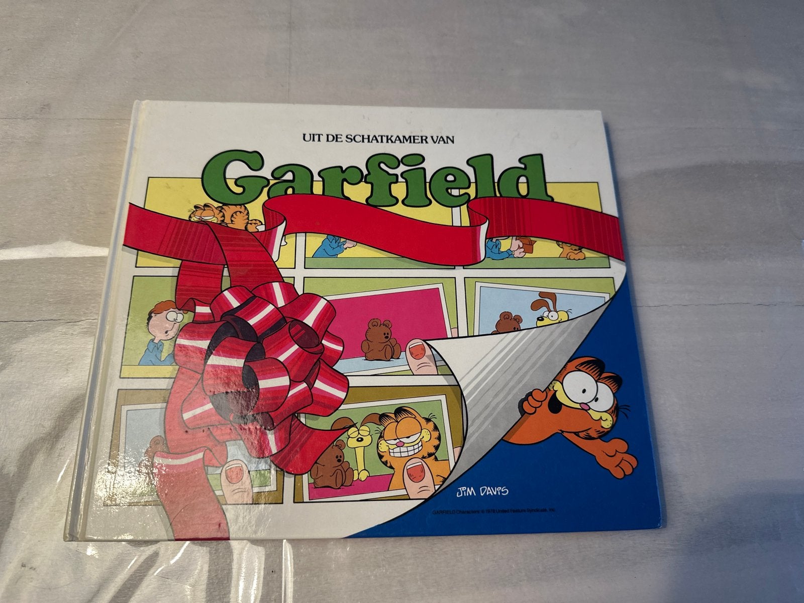 Garfield: Uit de Schatkamer van Garfield stripboek, Eén stripboek, Ophalen of Verzenden, Gelezen