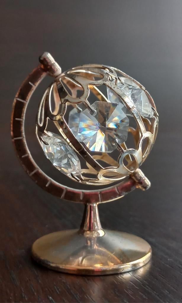 Een miniatuur Wereldbol met Swarovski kristallen, Ophalen of Verzenden