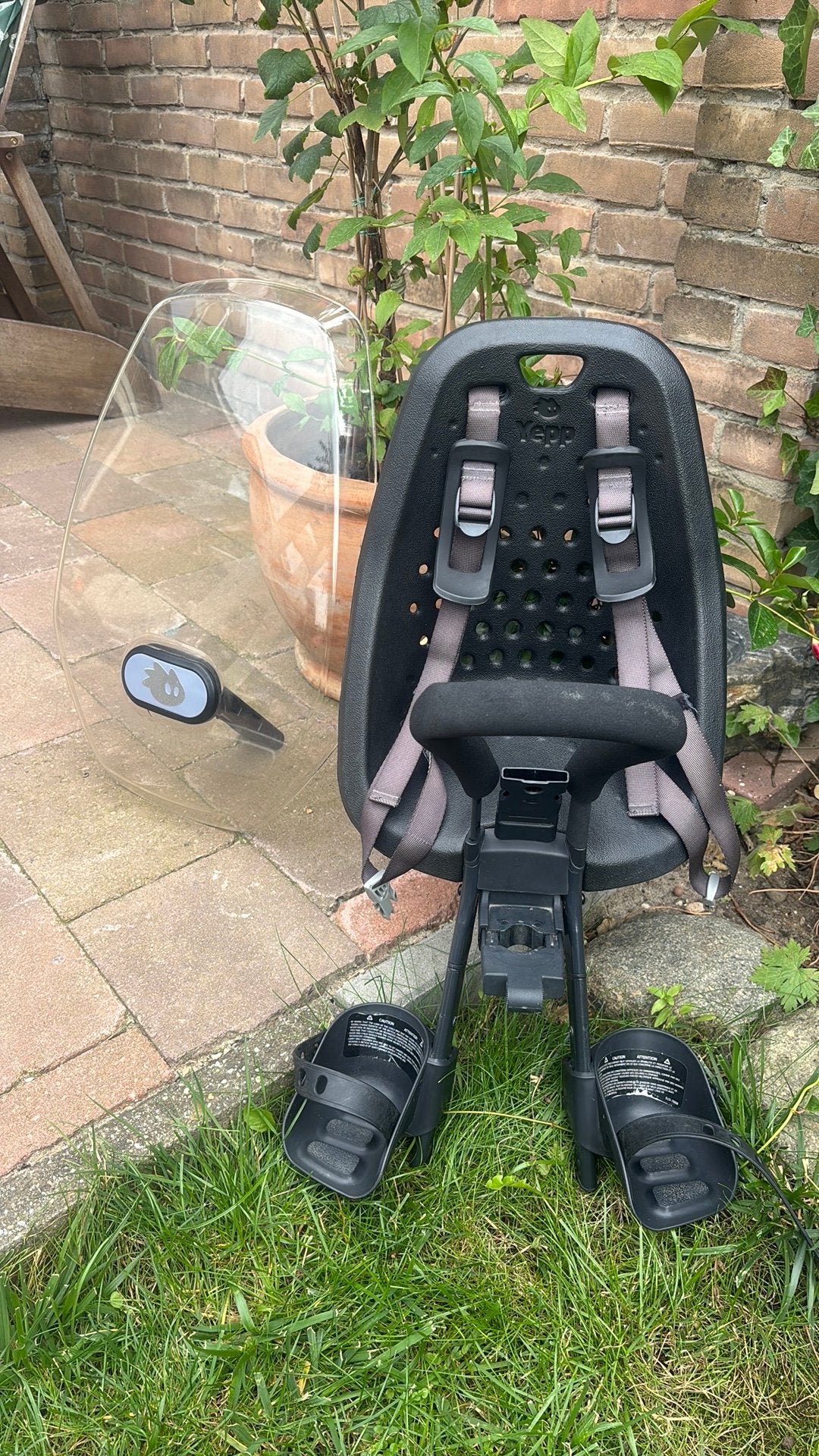 Yepp fiets baby stoeltje, Voetsteuntjes, Voorzitje, Zo goed als nieuw, Ophalen
