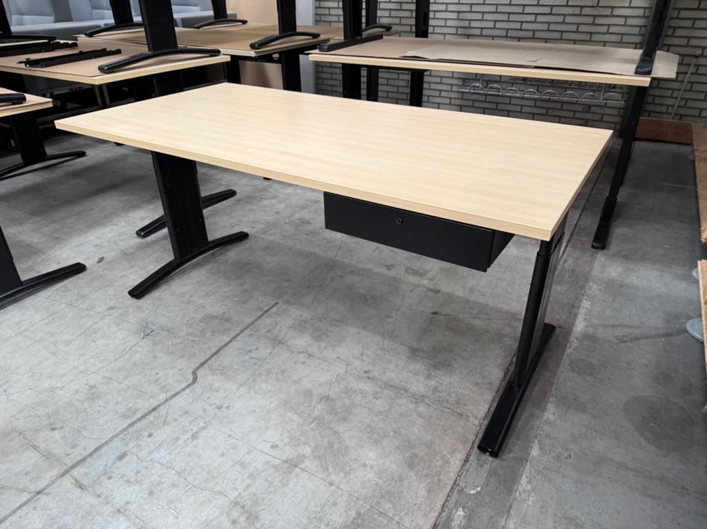 Bureautafels / werkplekken met lade 160-80cm., Ophalen, Zo goed als nieuw, Nxnxm, Bxnx