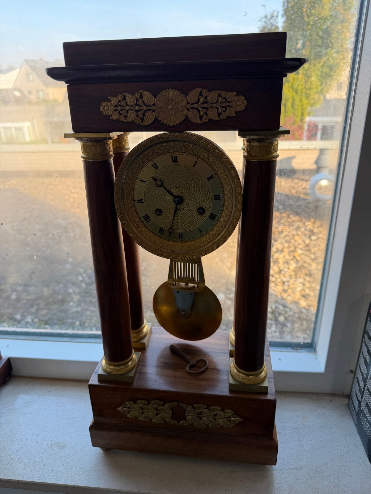 Antieke pendule klok met messing details, Ophalen