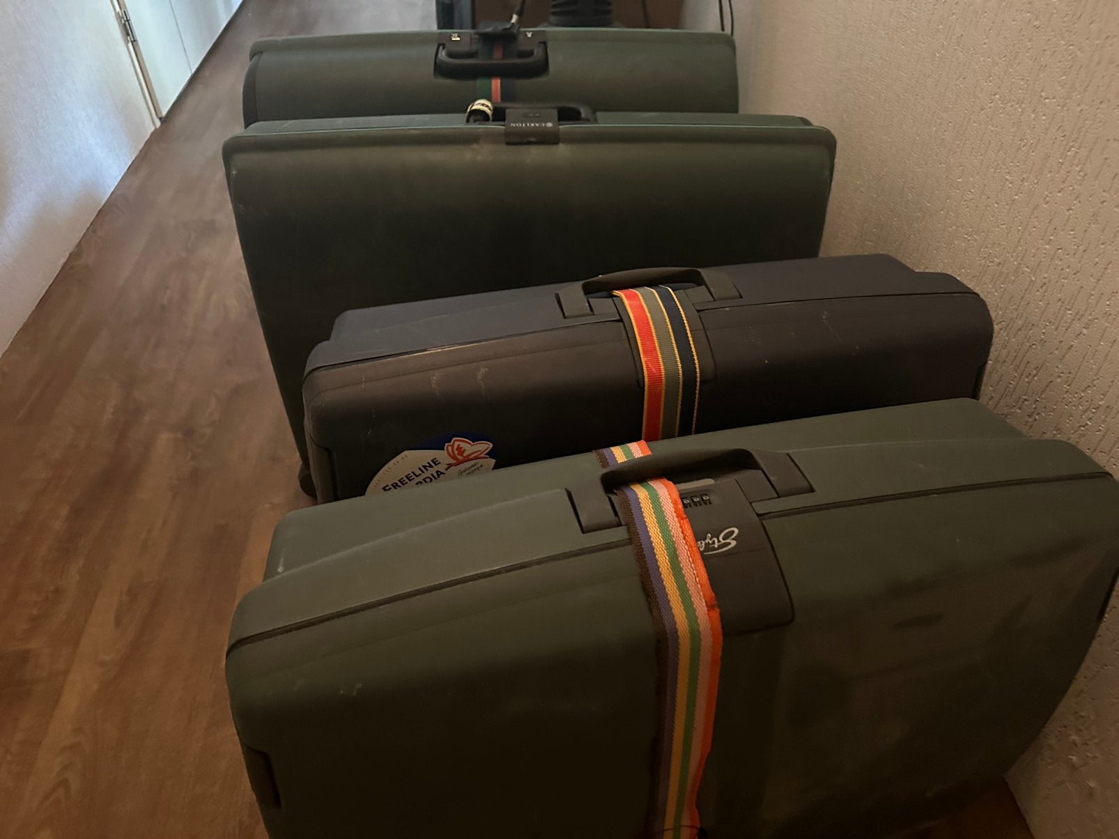 Vakantie koffers, Ophalen, Gebruikt, Hard kunststof, 45 tot 55 cm