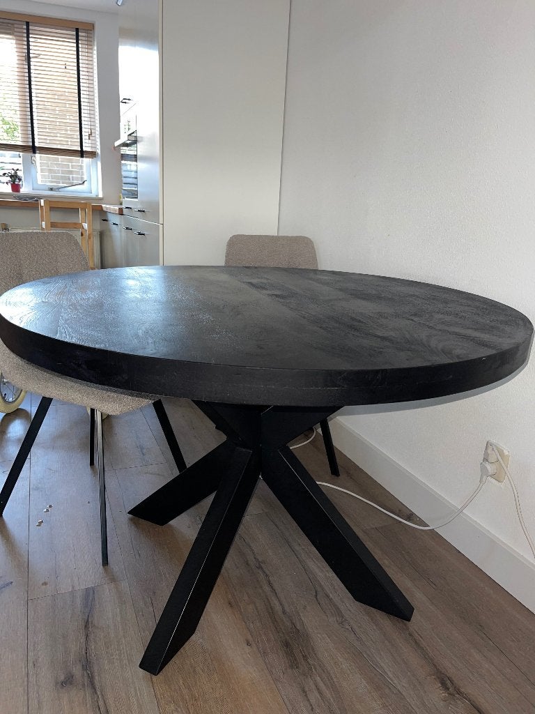 Houten zwarte eettafel rond, Ophalen, Gebruikt, 50 tot 100 cm, 100 tot 150 cm