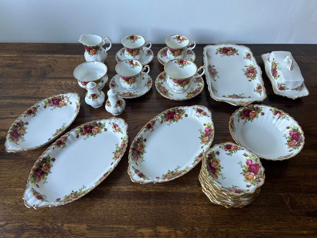 Royal Albert Old Country Roses Servies Set - 29-delig, Antiek en Kunst, Antiek | Servies compleet, Ophalen of Verzenden