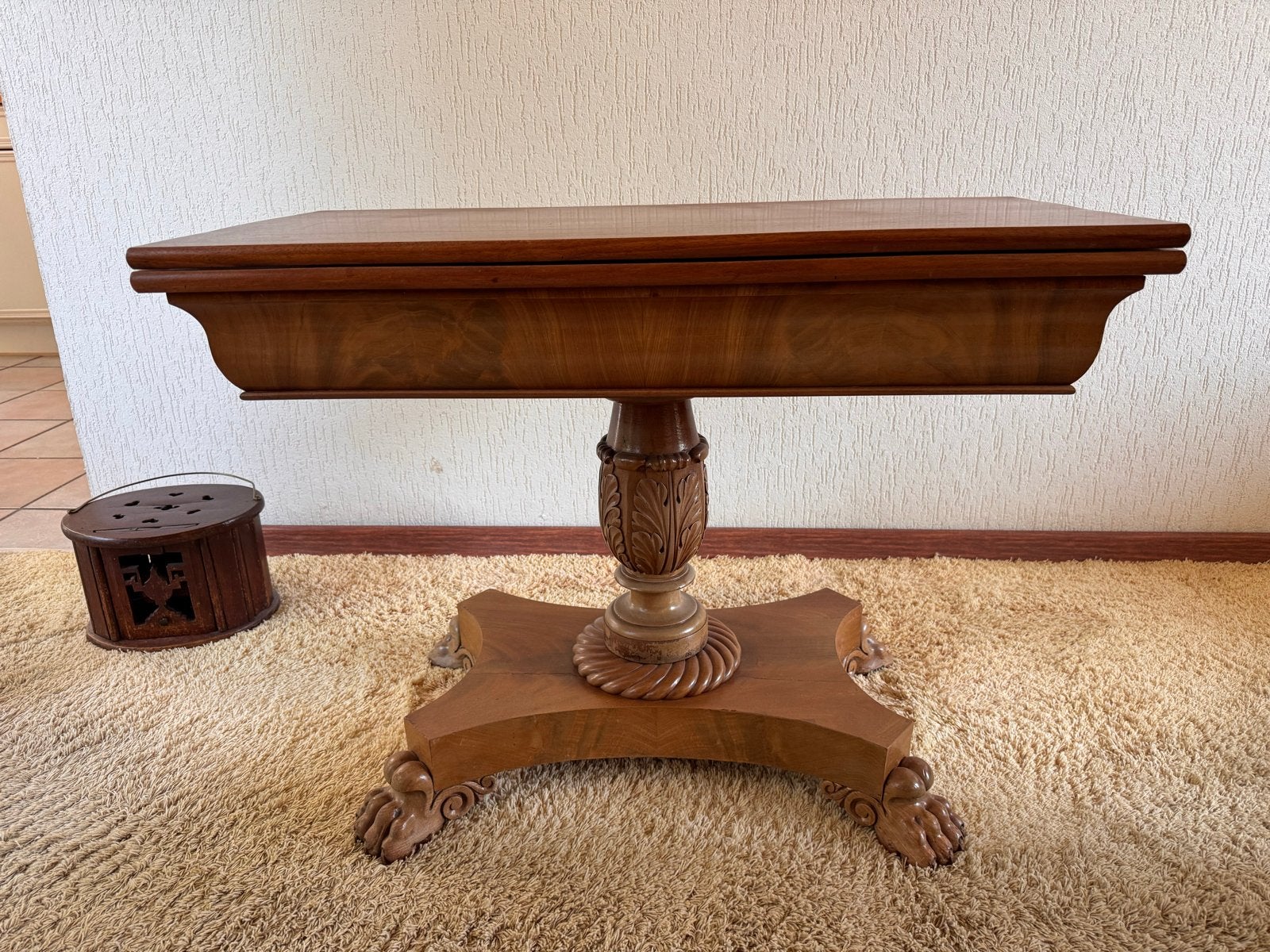 Antieke speeltafel met inklapbaar blad en vilt, Ophalen