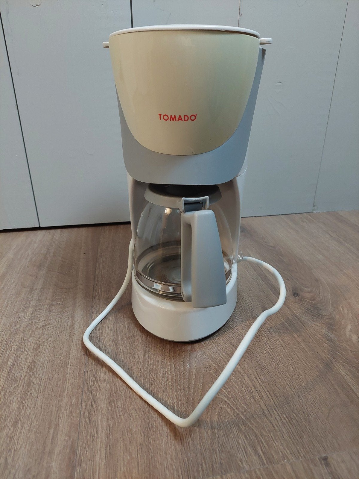 Camping koffiezetapparaat Tomado 750 watt, Witgoed en Apparatuur, Ophalen of Verzenden, Koffiemachine