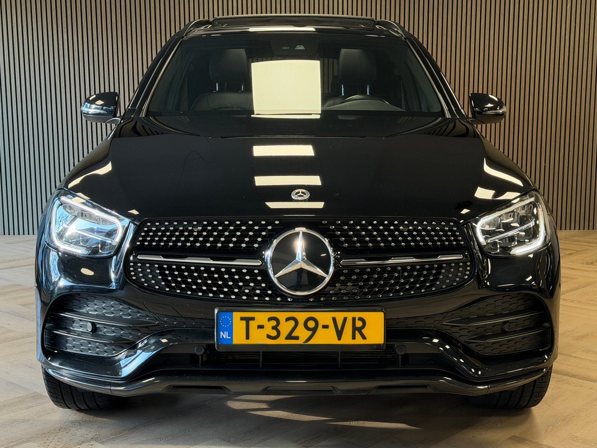 Mercedes-Benz GLC-klasse 200 4MATIC Premium Plus AUT PANORAM, Auto's, Gebruikt, Euro 6, Leder en Stof, Zwart