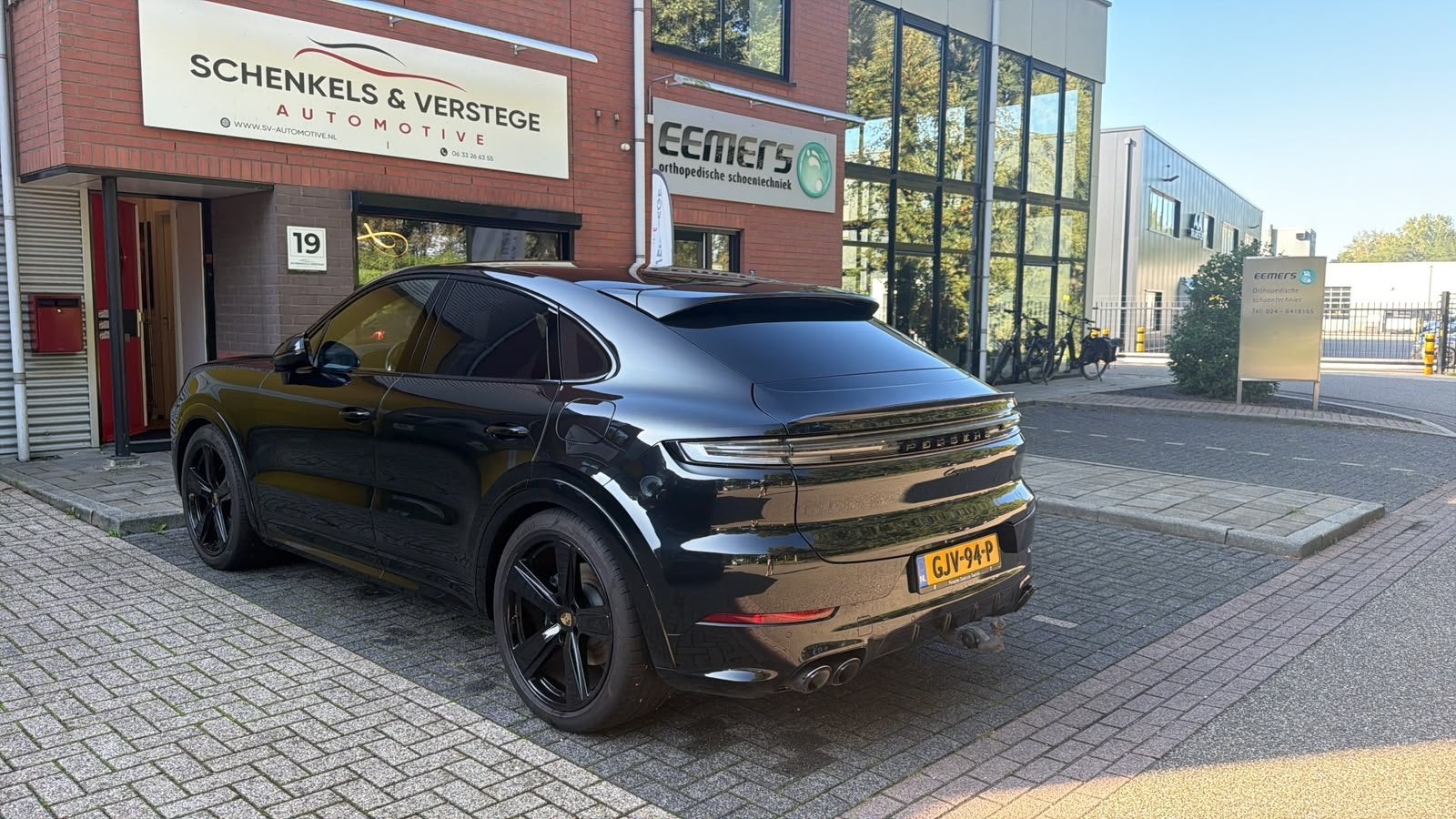 Porsche Cayenne Coupé 3.0 E-Hybrid / BTW / Sport Design / P, Automaat, 2995 cc, Zwart, Leder