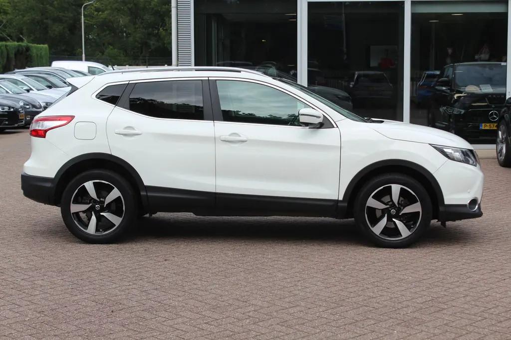 Nissan Qashqai 1.2 Connect Edition € 11.750,00, Stof, Gebruikt, 4 cilinders, 116 pk