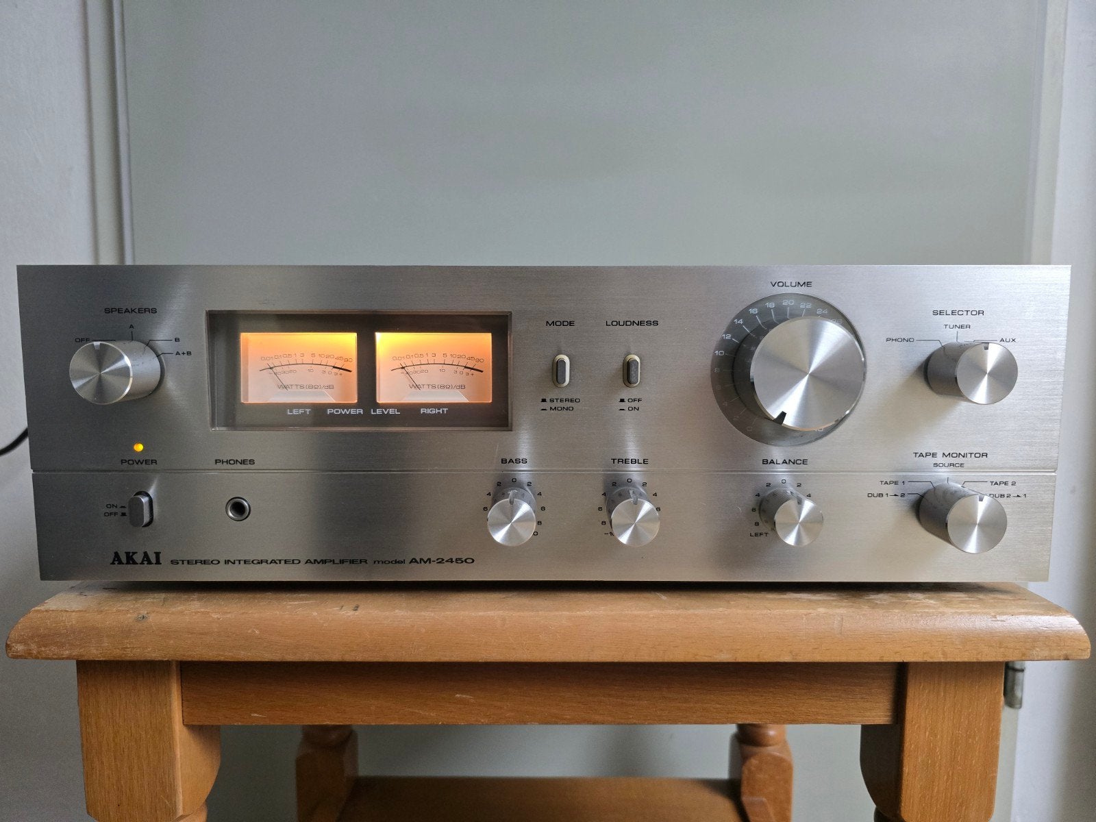 Akai AM-2450 versterker, Ophalen of Verzenden, Minder dan 60 watt, Overige merken
