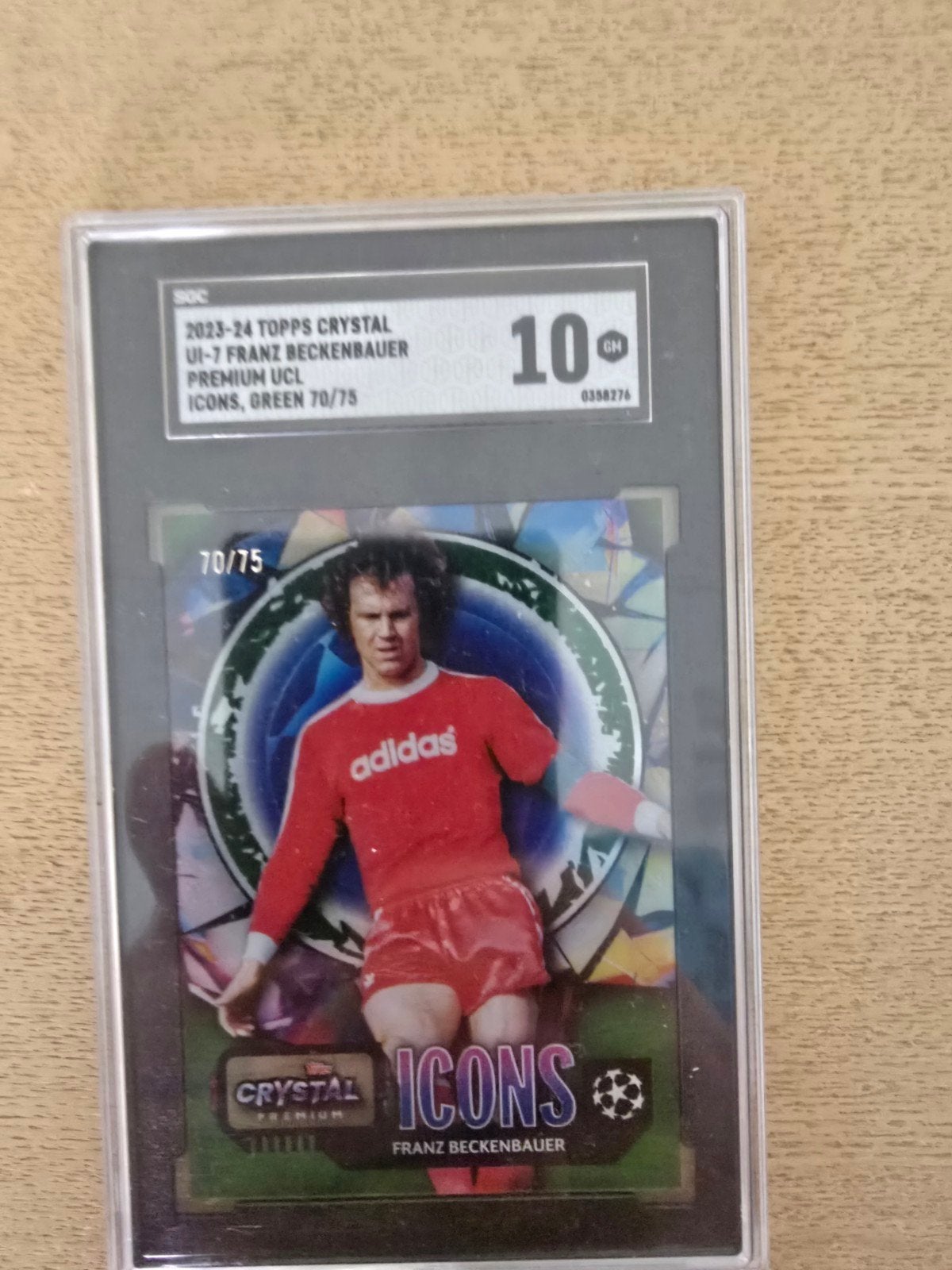 2023-24 topps crystal Franz Beckenbauer premium icons /75, Ophalen, Nieuw, Plaatje