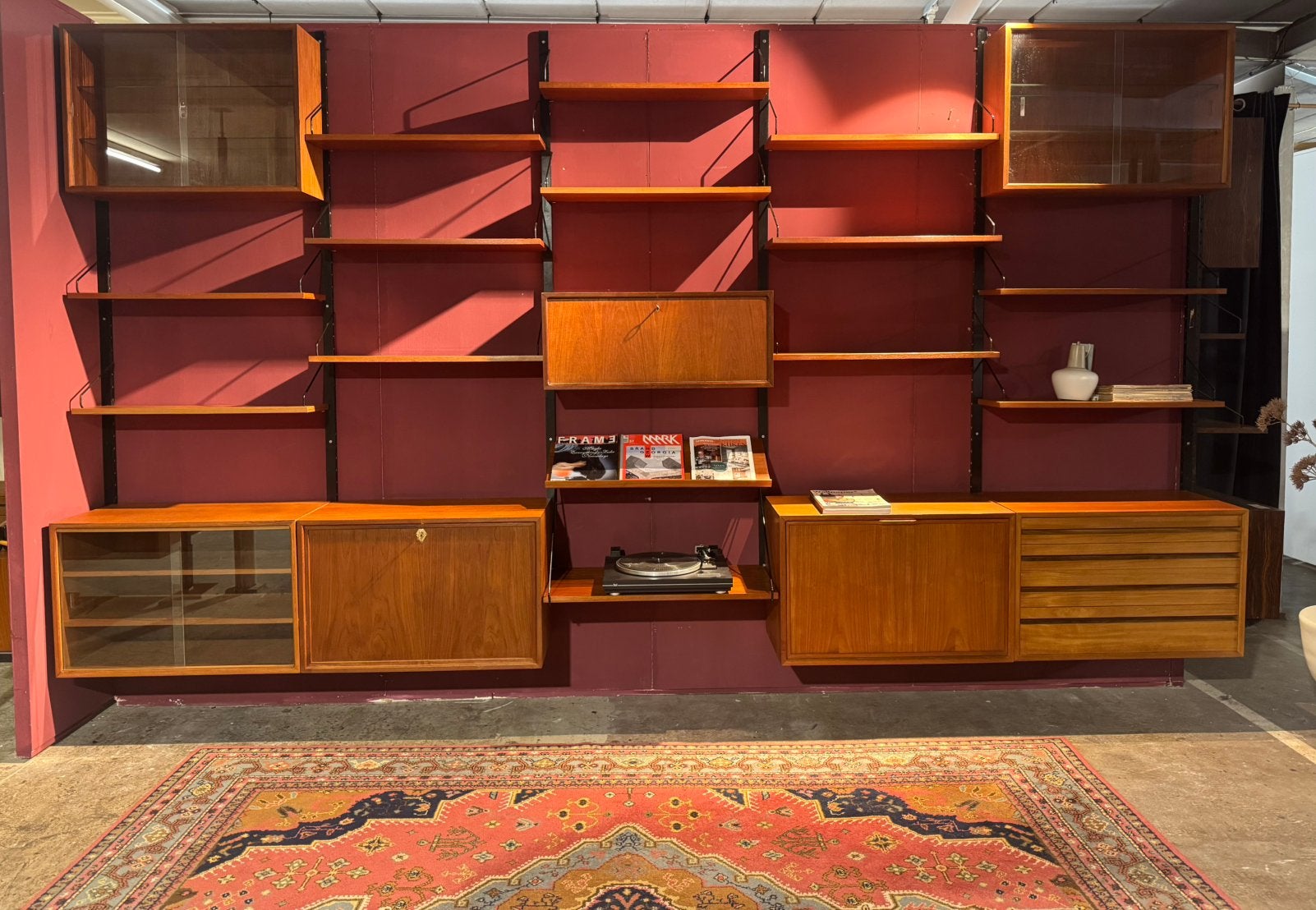 Poul Cadovius by Royal System vintage modulair wandsysteem, Gebruikt, 200 cm of meer, Glas, 300 cm of meer